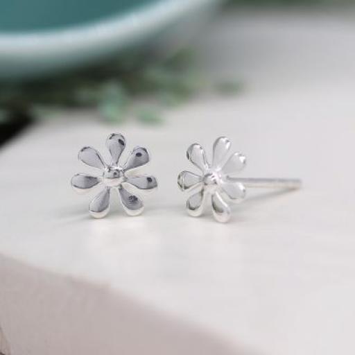 Peace Of Mind Sterling Silver Daisy Stud Earrings