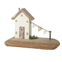 BYZ381 WOODEN HOUSE GARLAND.jpg