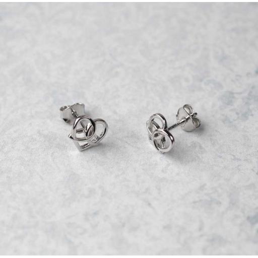 AZENDI STERLING SILVER CELTIC TRINITY HEART STUD EARRINGS