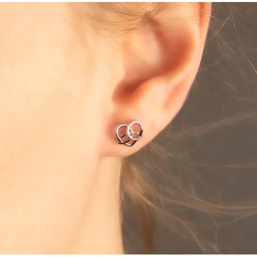 Azendi Sterling Silver Celtic Trinity Heart Stud Earrings 2.jpg
