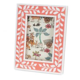 31537_1-pink-45x65-picture-frame.jpg