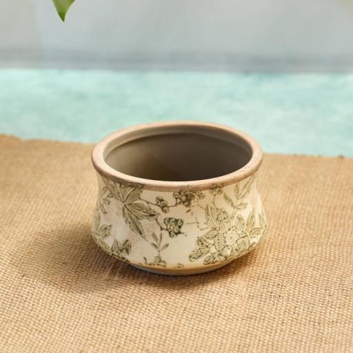 GREEN VINTAGE FLORAL/LEAF PLANTER