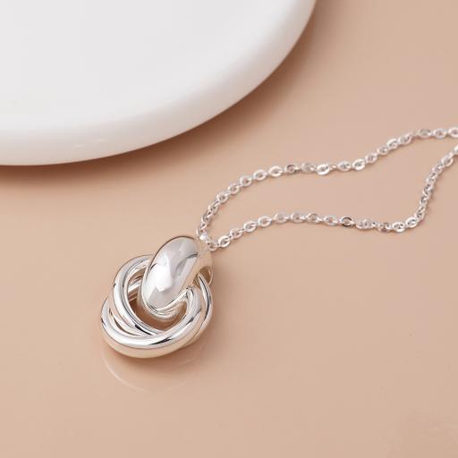SILVER PLATED POLISHED KNOT NECKLACE BY PEACE OF MIND