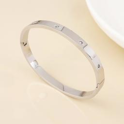 SS247 North bangle.jpg